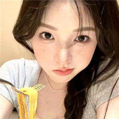 雾锁青松终见月